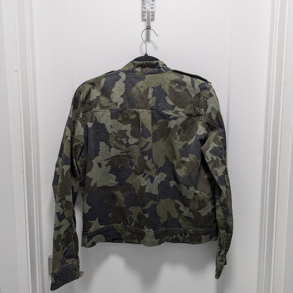 Cameo Jacket - Picture 4 of 4